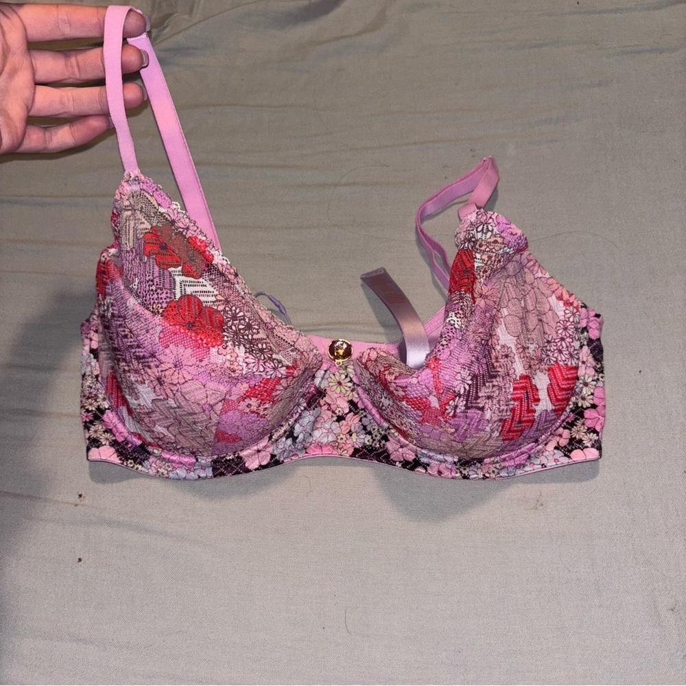 Floral Lace Underwire Bra - Pink and Red